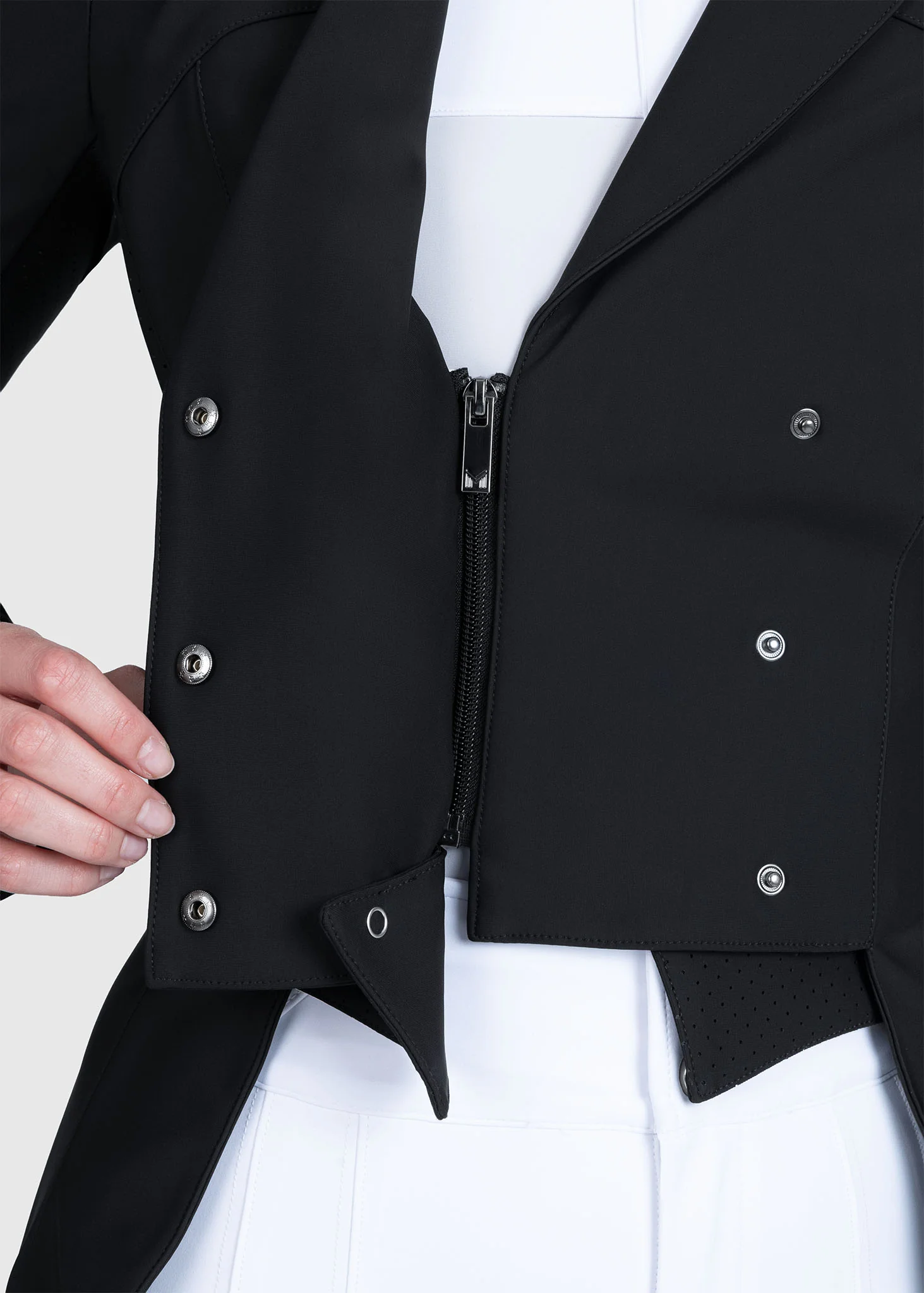 Alvor Tailcoat (Black) - Image 8